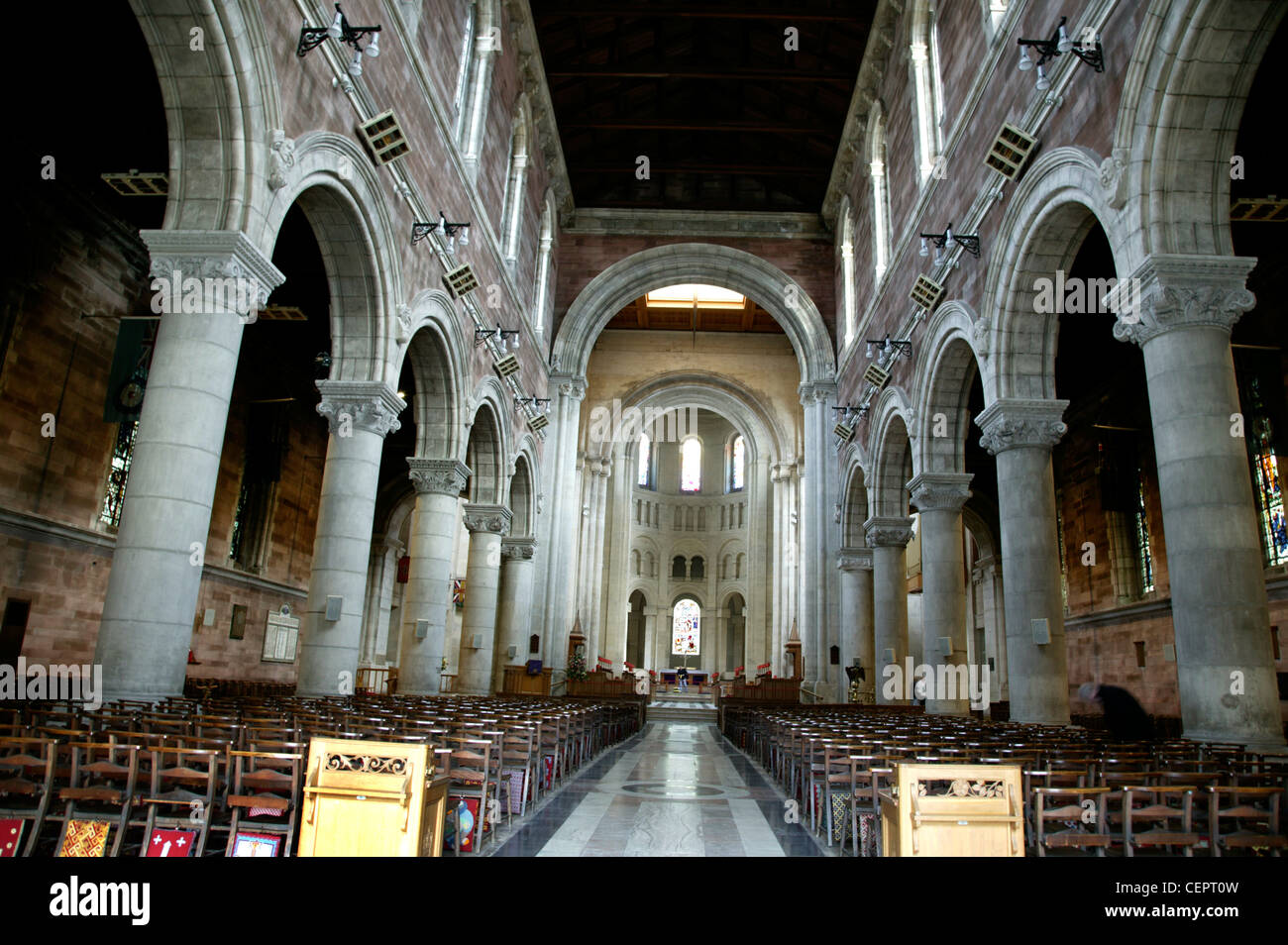 Vue intérieure de la grande Cathédrale de Belfast. Banque D'Images