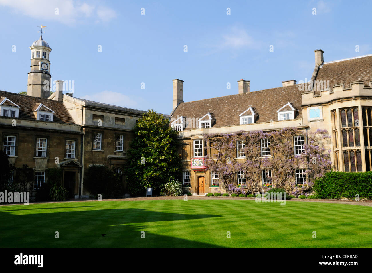 Première cour au Christ's College, fondé en 1505, l'un des collèges de l'Université de Cambridge. Banque D'Images Première cour au Christ's College, fondé en 1505, l'un des collèges de l'Université de Cambridge. Banque D'Images