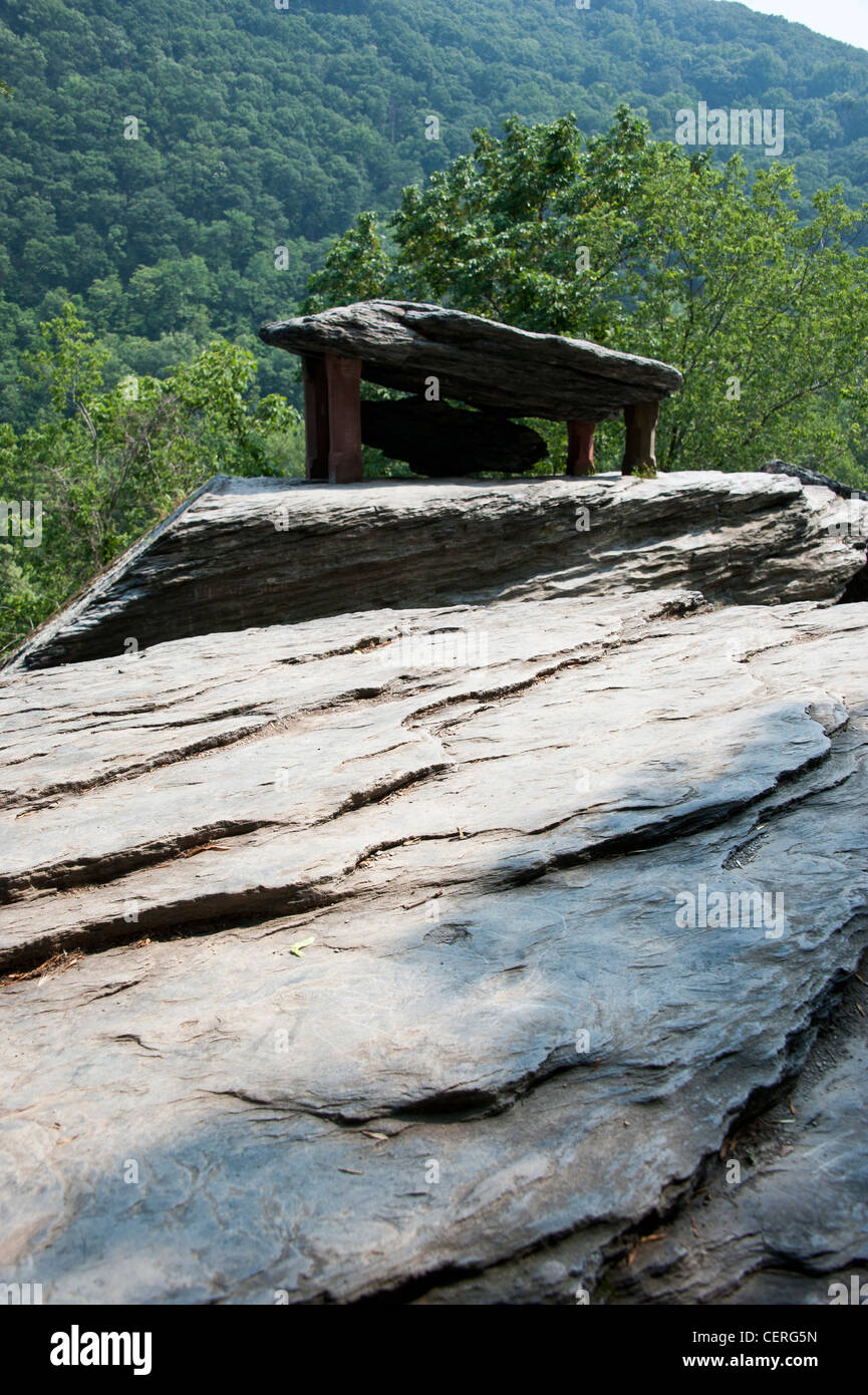 Avec rochers couverts d'arbres en arrière-plan la montagne à Harper's Ferry Banque D'Images
