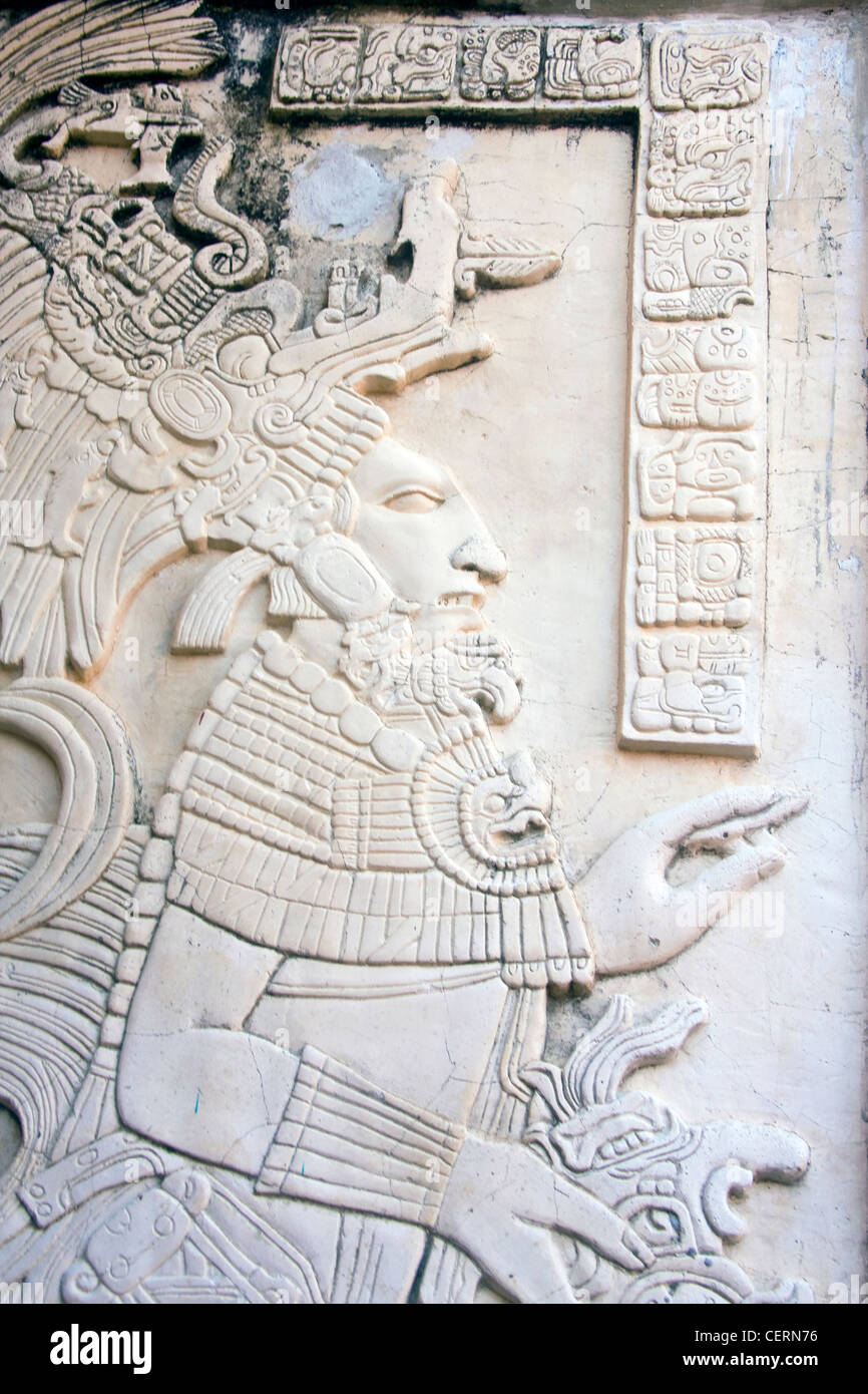 Un comprimé de pétroglyphes mayas de Tulum Mexique Banque D'Images