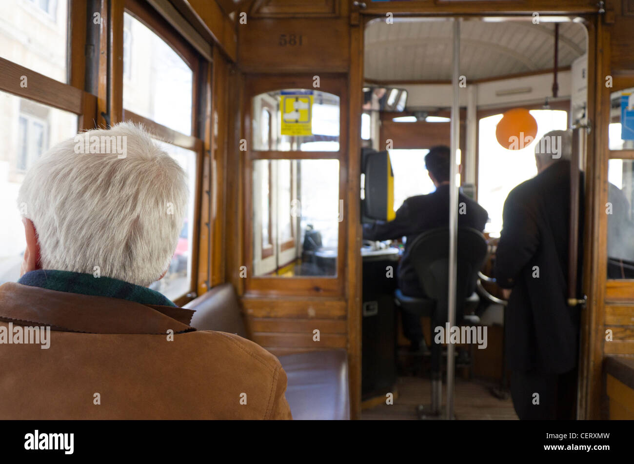 Interior Lisbon Tram Portugal Banque De Photographies Et Dimages à Haute Résolution Alamy 