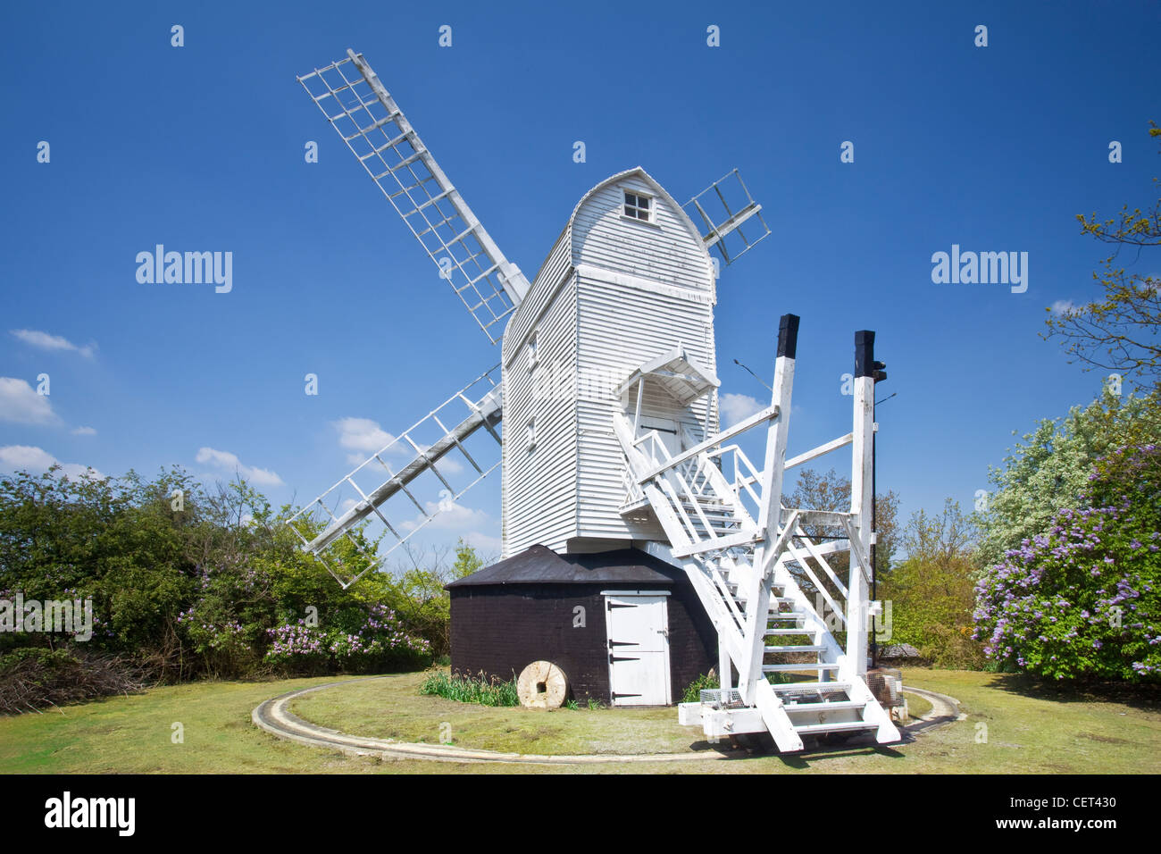 Holton Poster Moulin, un 18e siècle post classé Grade II moulin qui a été restauré comme un jalon dans le village de Holton St Pet Banque D'Images