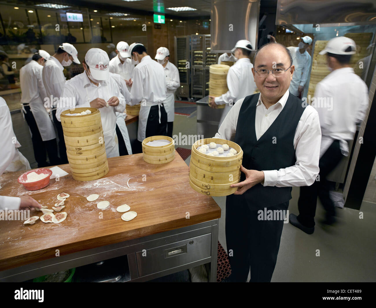 Yang Chi Hua, propriétaire de la célèbre franchise de famille dumpling, Din Tai Fung. Banque D'Images