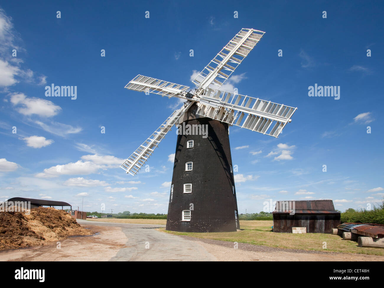 Pakenham Moulin construit en 1831 d'un moulin entièrement restaurée dans les années 1950. La farine est toujours la meule Banque D'Images