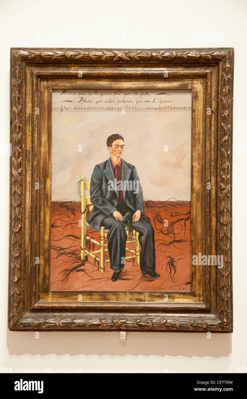 Frida kahlo autoportrait aux cheveux coupés Banque de photographies et d’images à haute