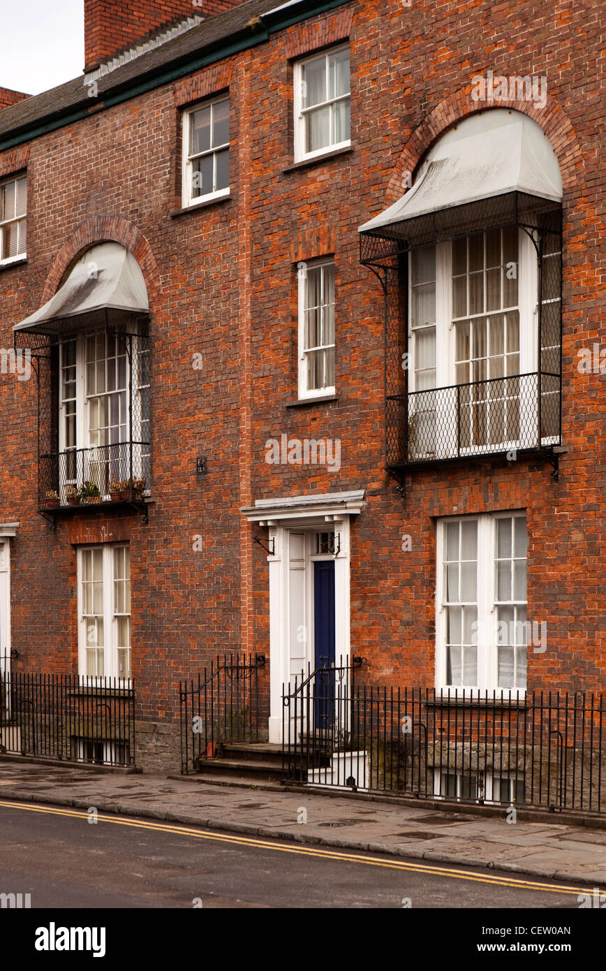 Royaume-uni, Pays de Galles, Swansea, Quartier Maritime, Adelaide Street, élégantes maisons géorgiennes à Windows Banque D'Images