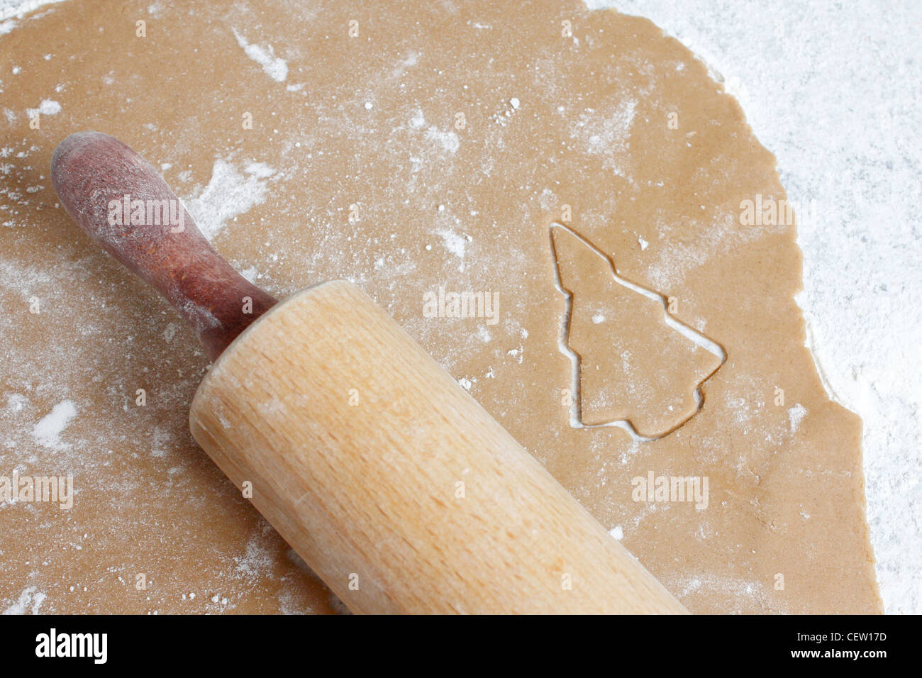 Cookie dough with christmas tree Banque D'Images