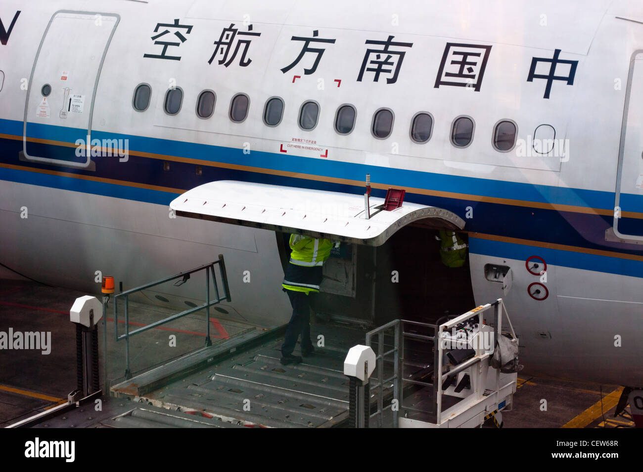 Détail de China Southern Airlines Airbus A330-243 dans l'Aéroport International d'Auckland, Nouvelle-Zélande. Banque D'Images