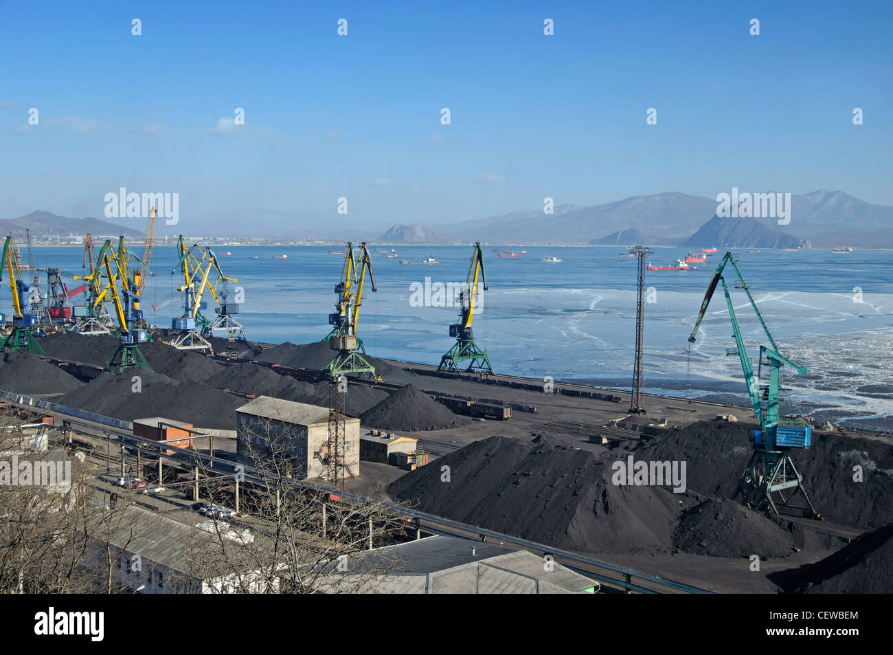 Le terminal du port de chargement de charbon à port Nakhodka Banque D'Images