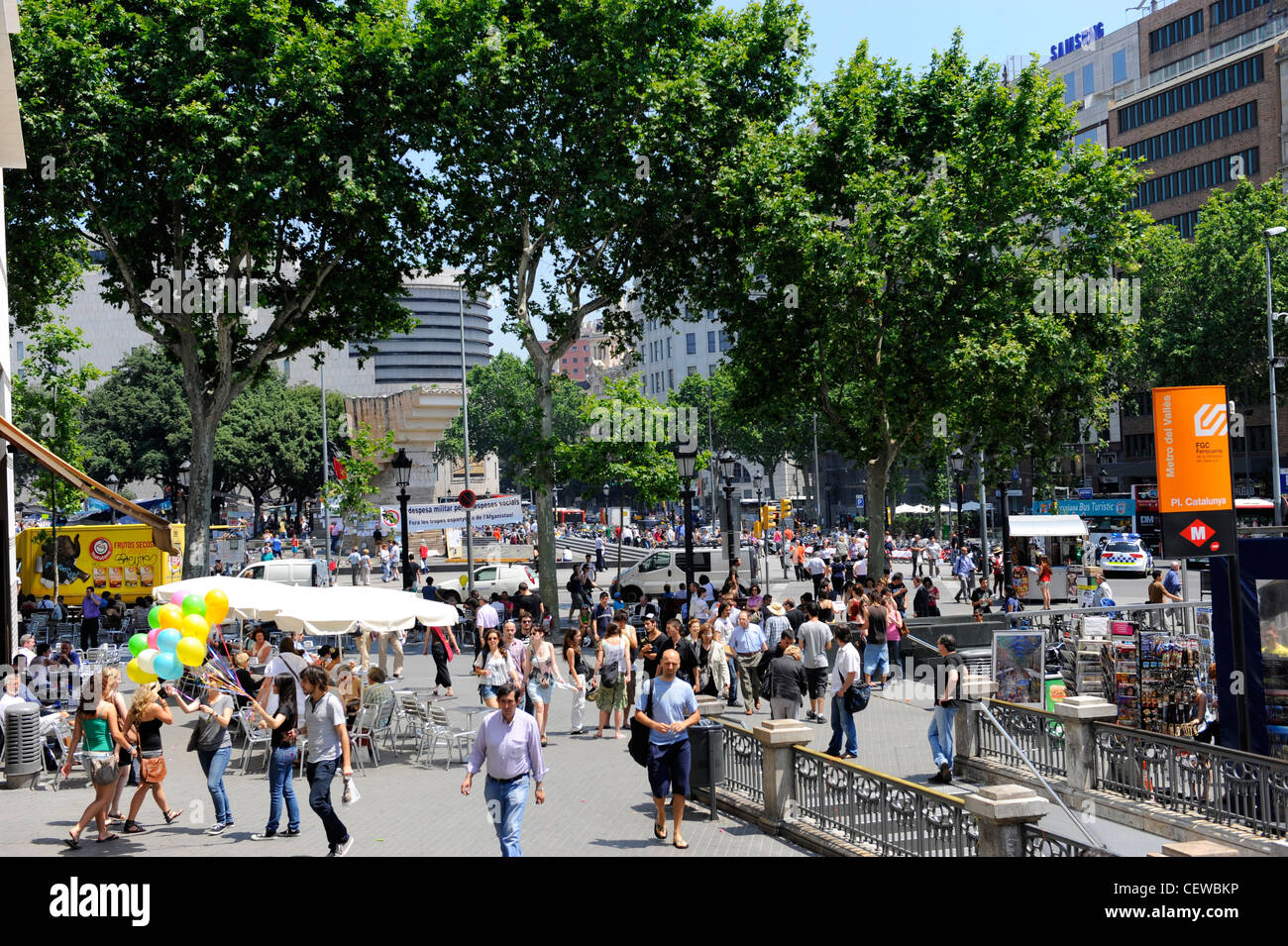 Foule de touristes piétons Barcelone Espagne Europe Catalogne Banque D'Images