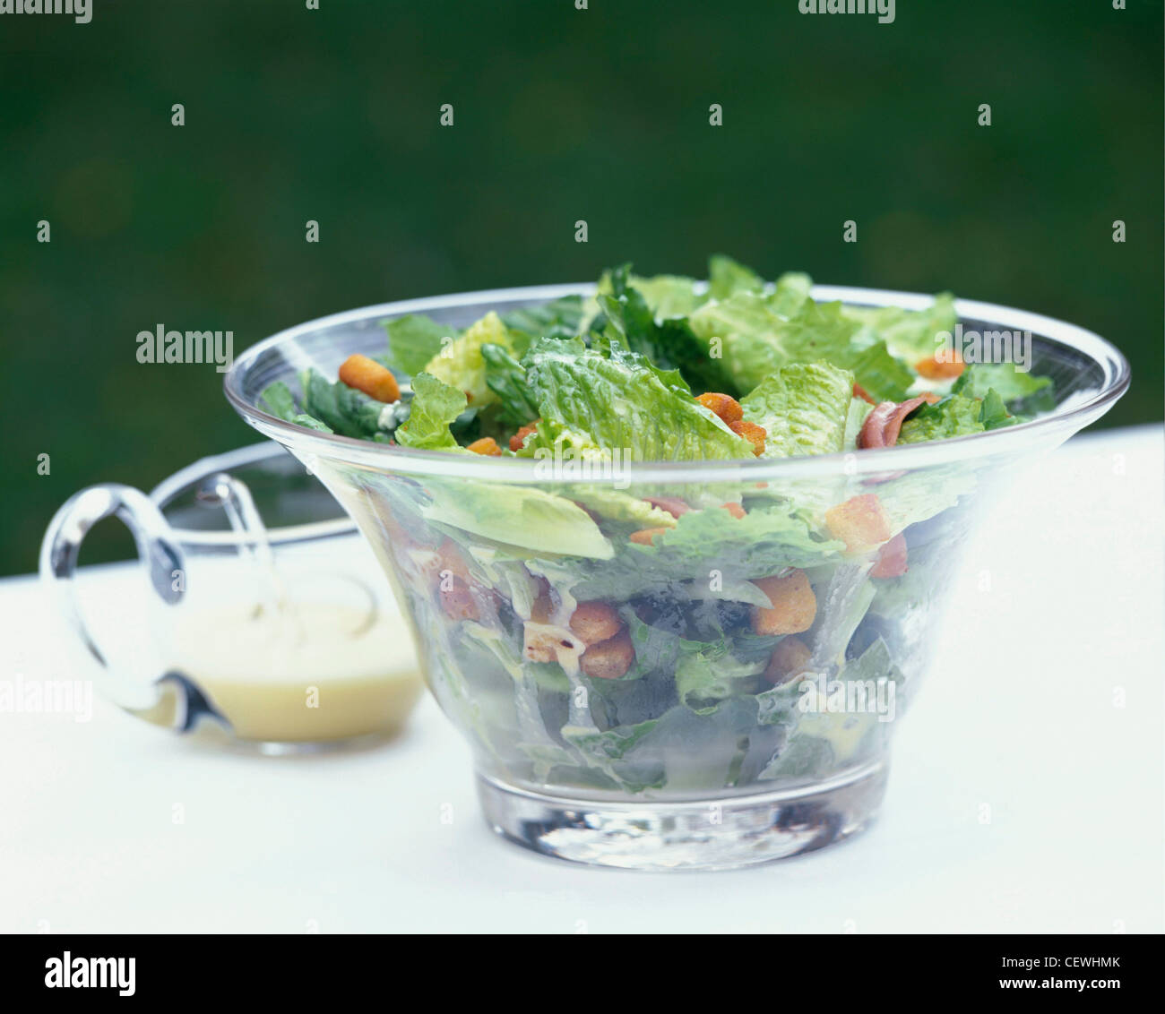 Salade césar Salade César traditionnelle se compose de verts et parmesan, qui peut être remplacé par le soja cheesean Banque D'Images