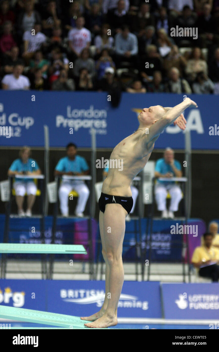 Illya ZAKHAROV (RUS) dans l'individu Tremplin 3m à la 18e Coupe du Monde de plongée Visa FINA 2012 à le centre aquatique. Banque D'Images