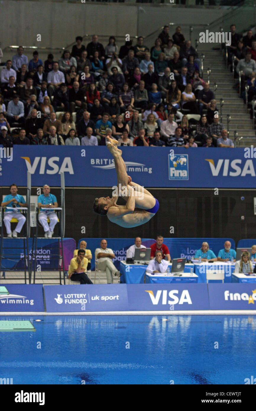 Reuben Ross (CAN) dans l'individu Tremplin 3m à la 18e Coupe du Monde de plongée Visa FINA 2012 à le centre aquatique. Banque D'Images