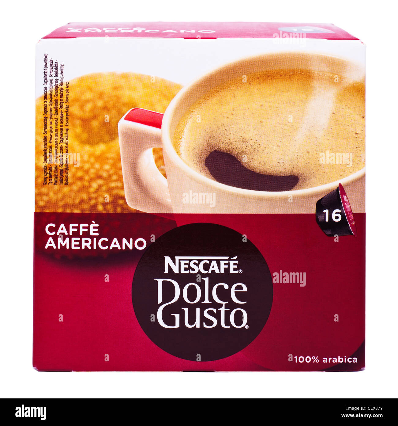 Une boîte de Nescafé Dolce Gusto café americano dosettes pour un distributeur de boissons sur fond blanc Banque D'Images
