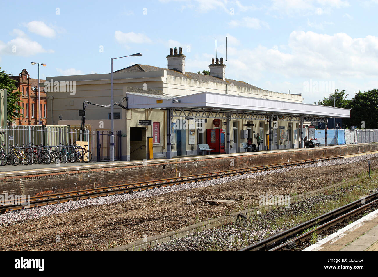 La gare de Canterbury West London UK Plate-forme liée Banque D'Images