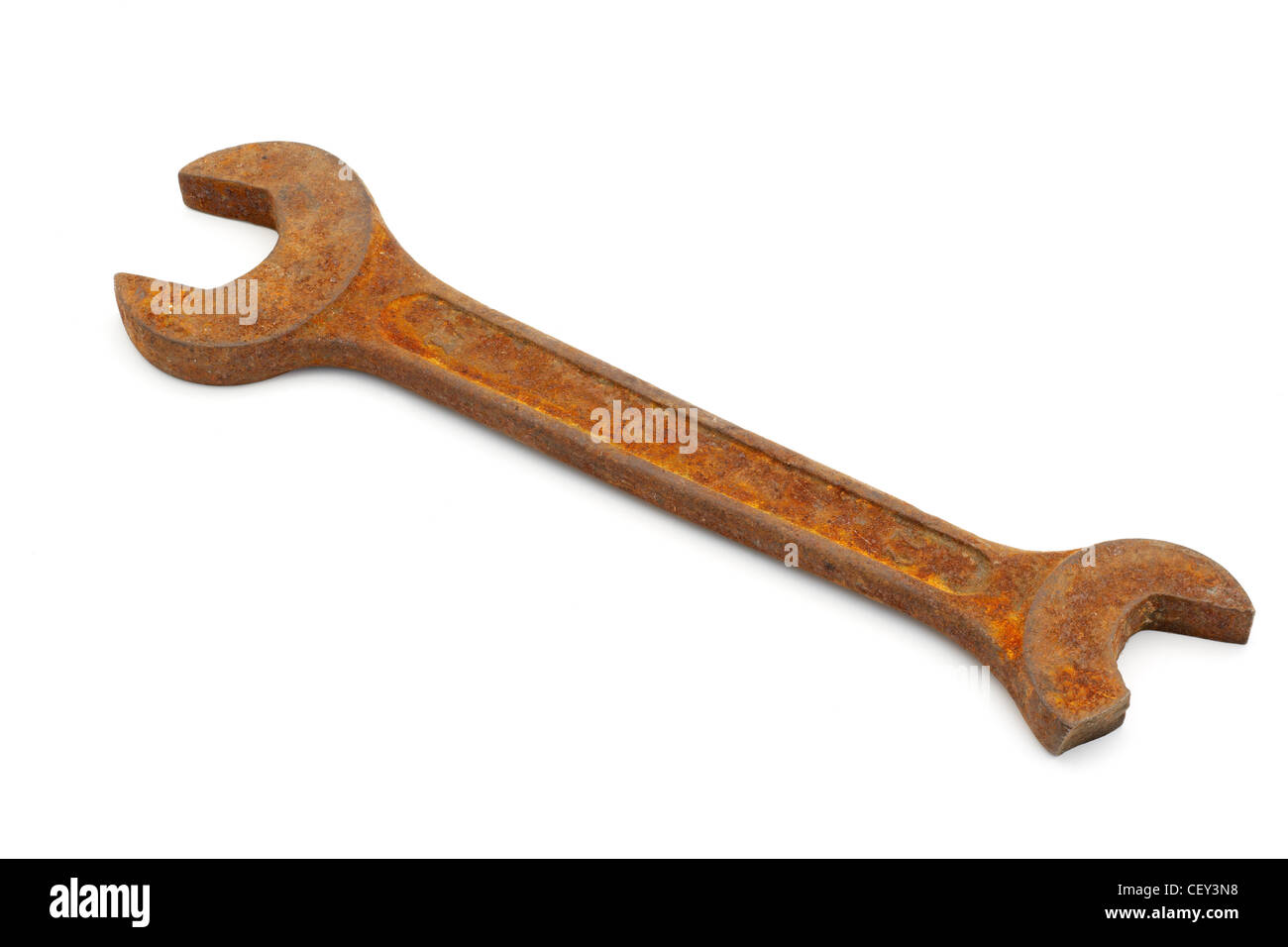 Old rusty clé cassée, outil inutilisés isolated on white Banque D'Images