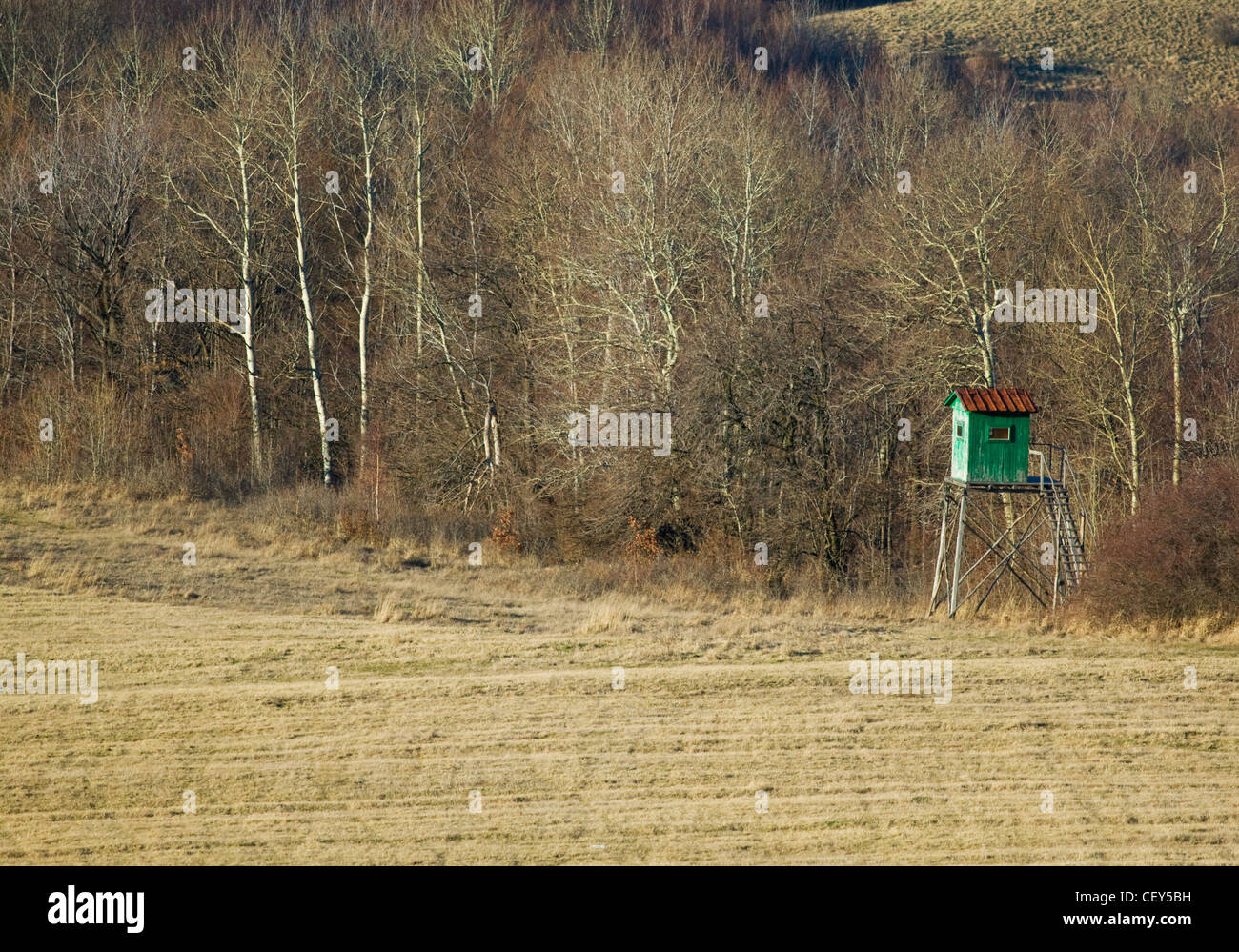 Un ancien pavillon de chasse, à la lisière de la forêt Banque D'Images