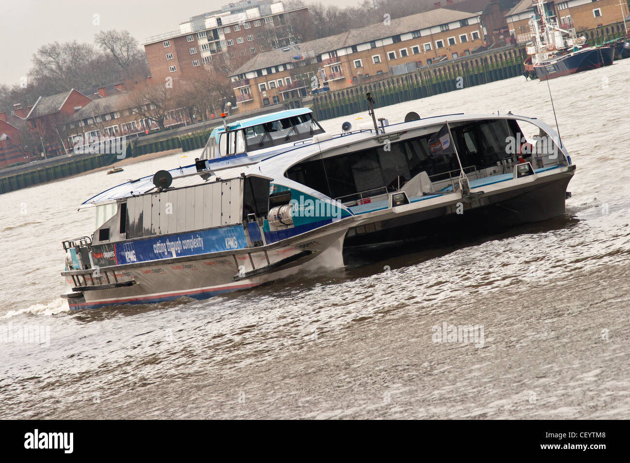 Thames Clipper Bateau passager sur la Tamise Banque D'Images