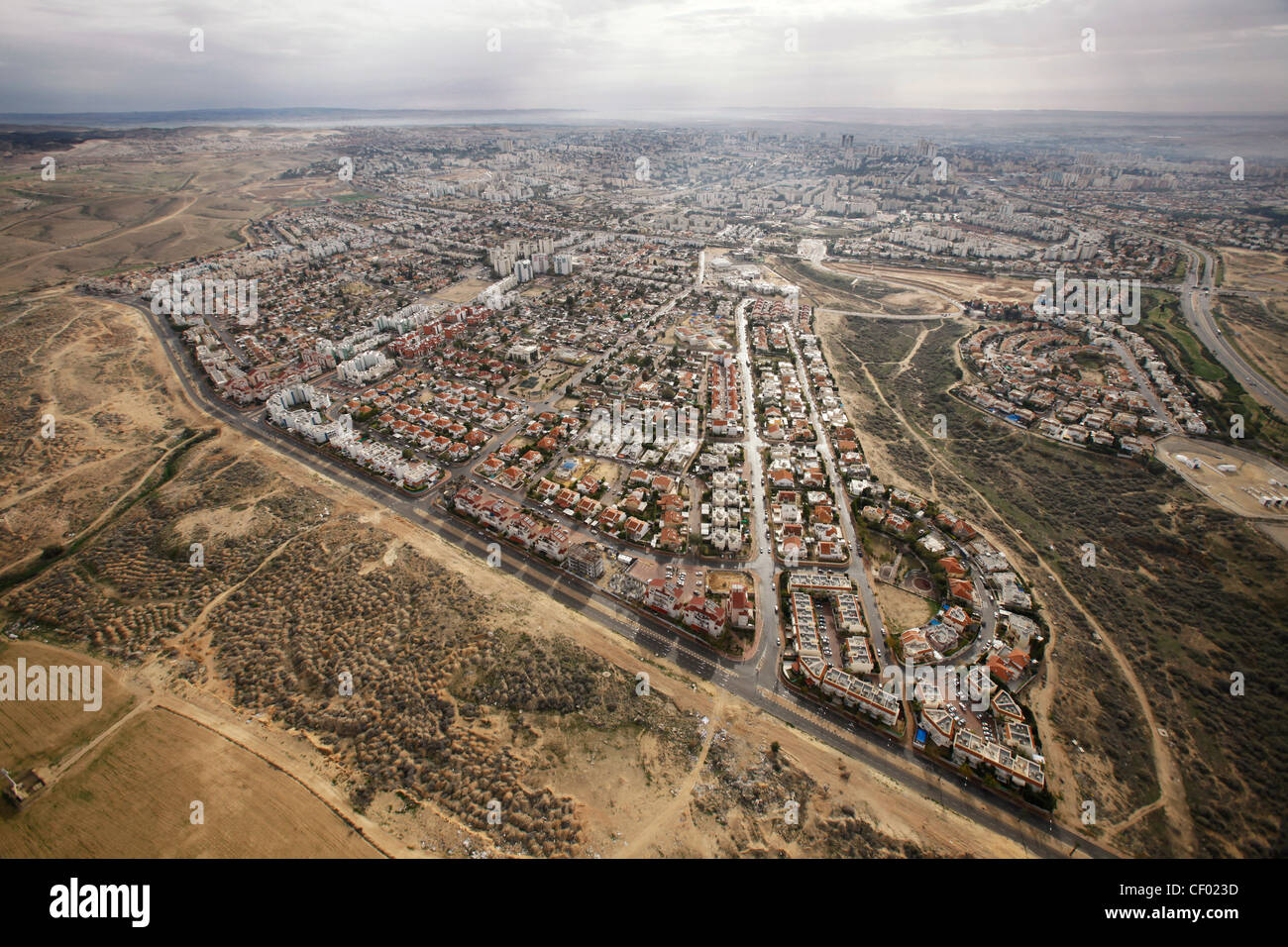 La vue aérienne de Beersheba a aussi été l'épine de Beer-Sheva, la plus grande ville Dans le désert du Néguev du sud d'Israël Banque D'Images
