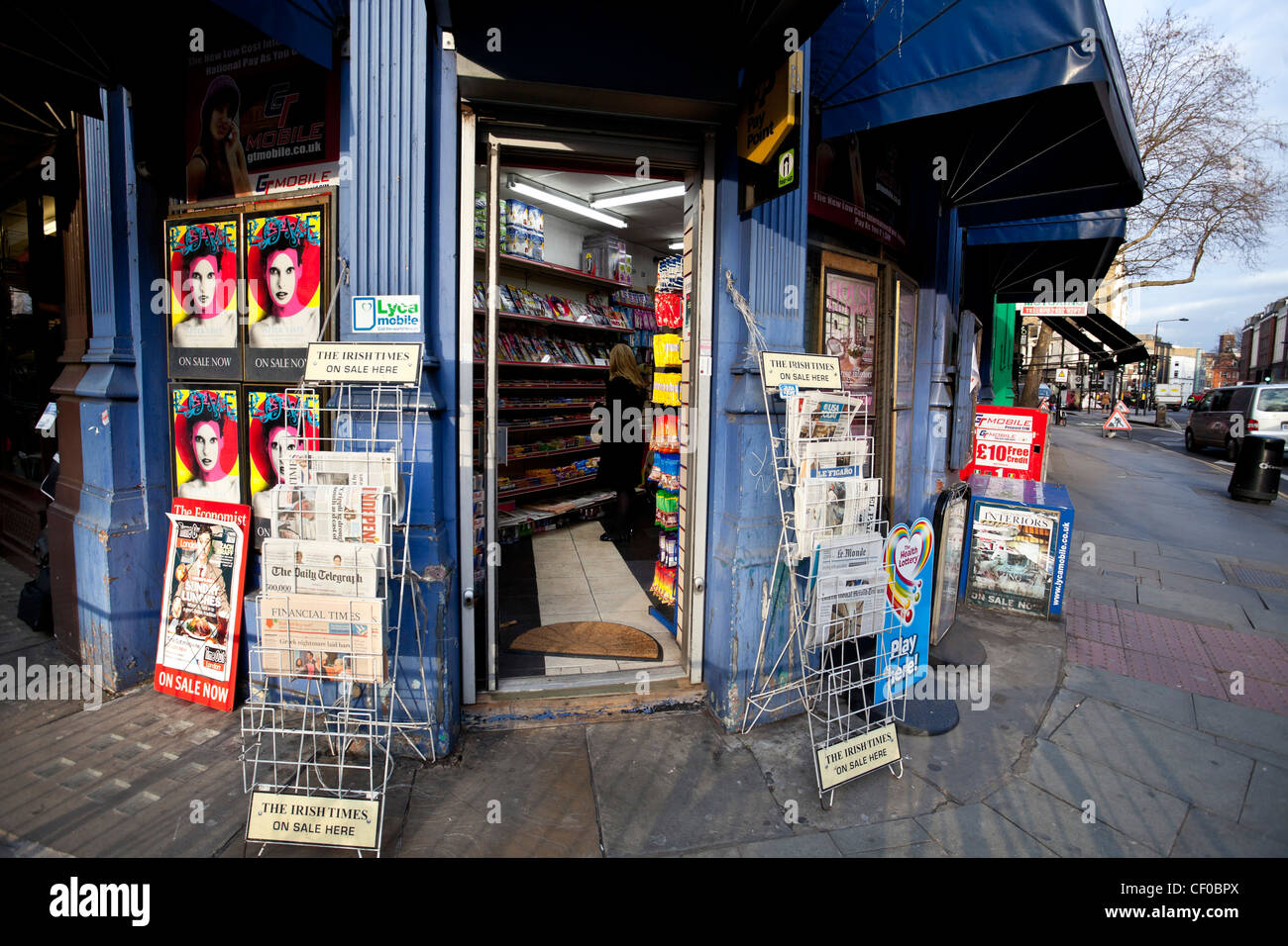 Front de presse traditionnel, Londres, Angleterre, Royaume-Uni. Banque D'Images