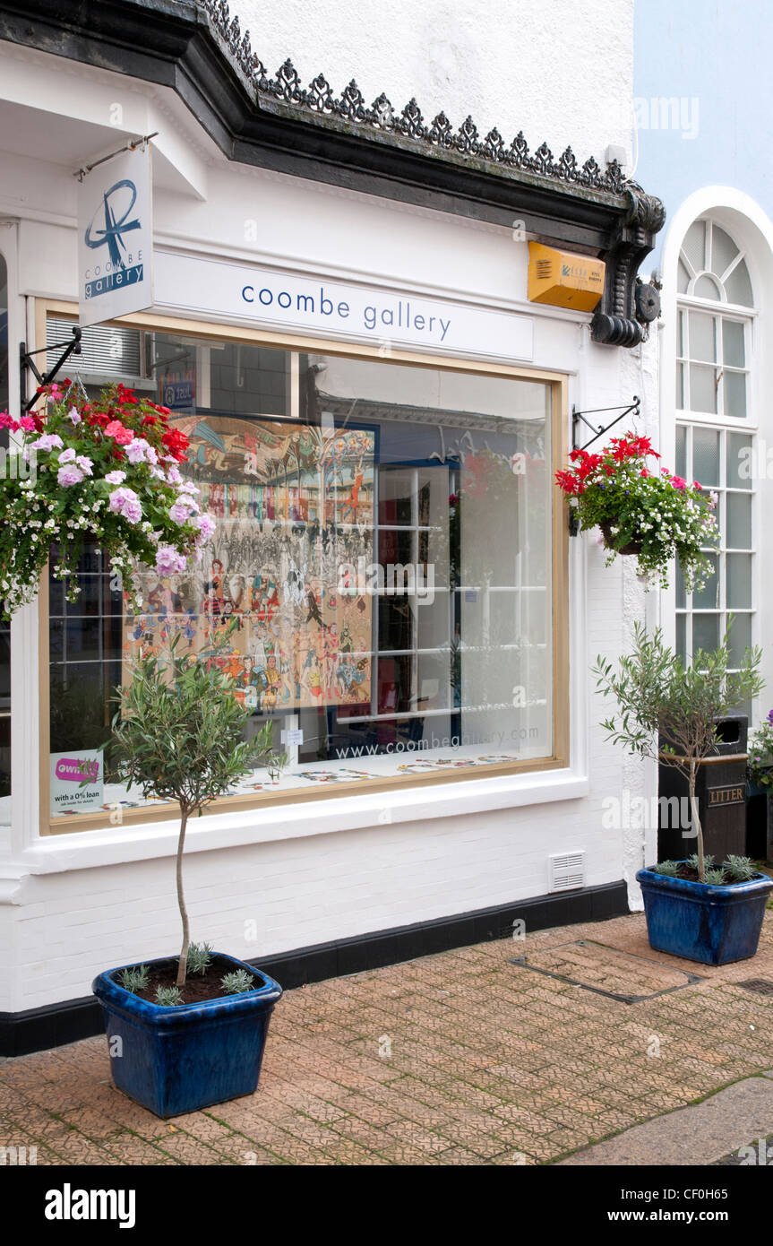 Shopfront de Coombe Galerie sur Foss Street, Dartmouth, Devon. Banque D'Images