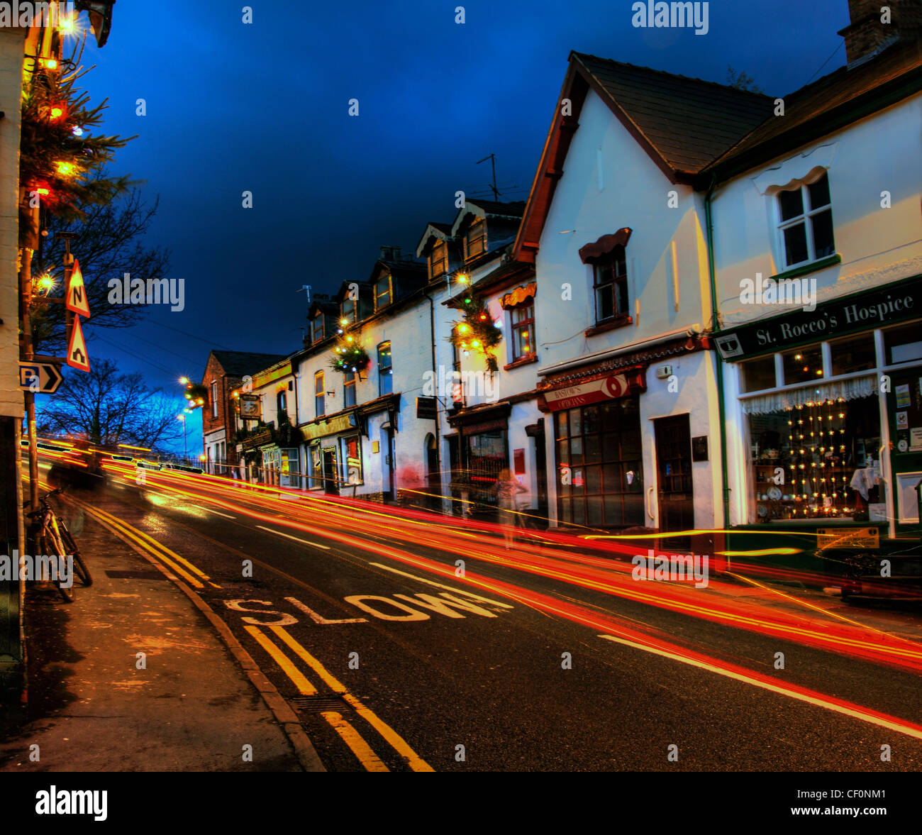 Crépuscule à la Croix UN6144, Lymm, Warrington, Cheshire, England, UK Banque D'Images