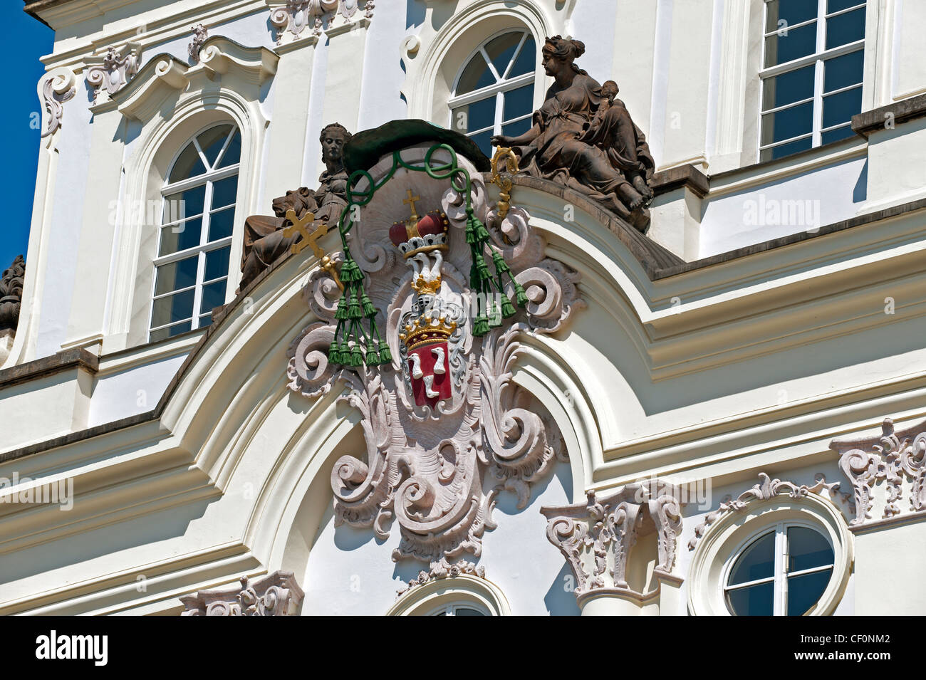 Prague, Palais de l'archevêque blason decor Banque D'Images