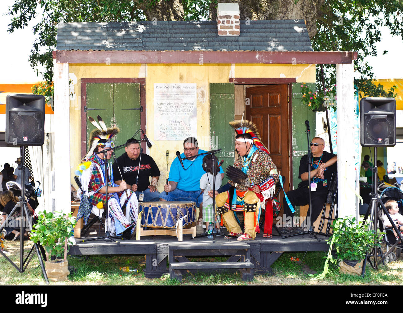 Les Amérindiens au Jazz Fest 2011. Banque D'Images