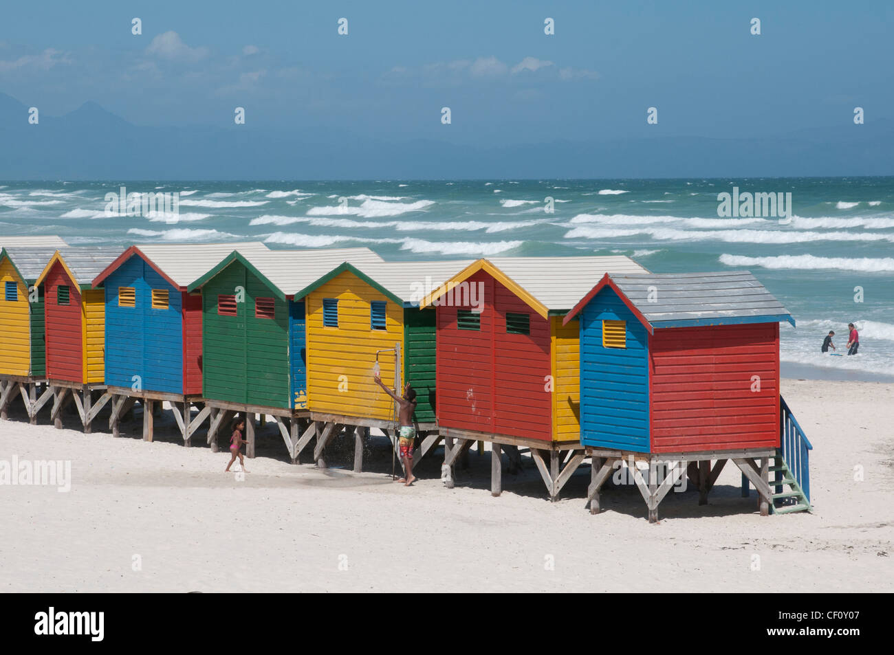 L'Afrique du Sud à la plage Pavillon bleu de l'ouest du cap Muizenberg Banque D'Images