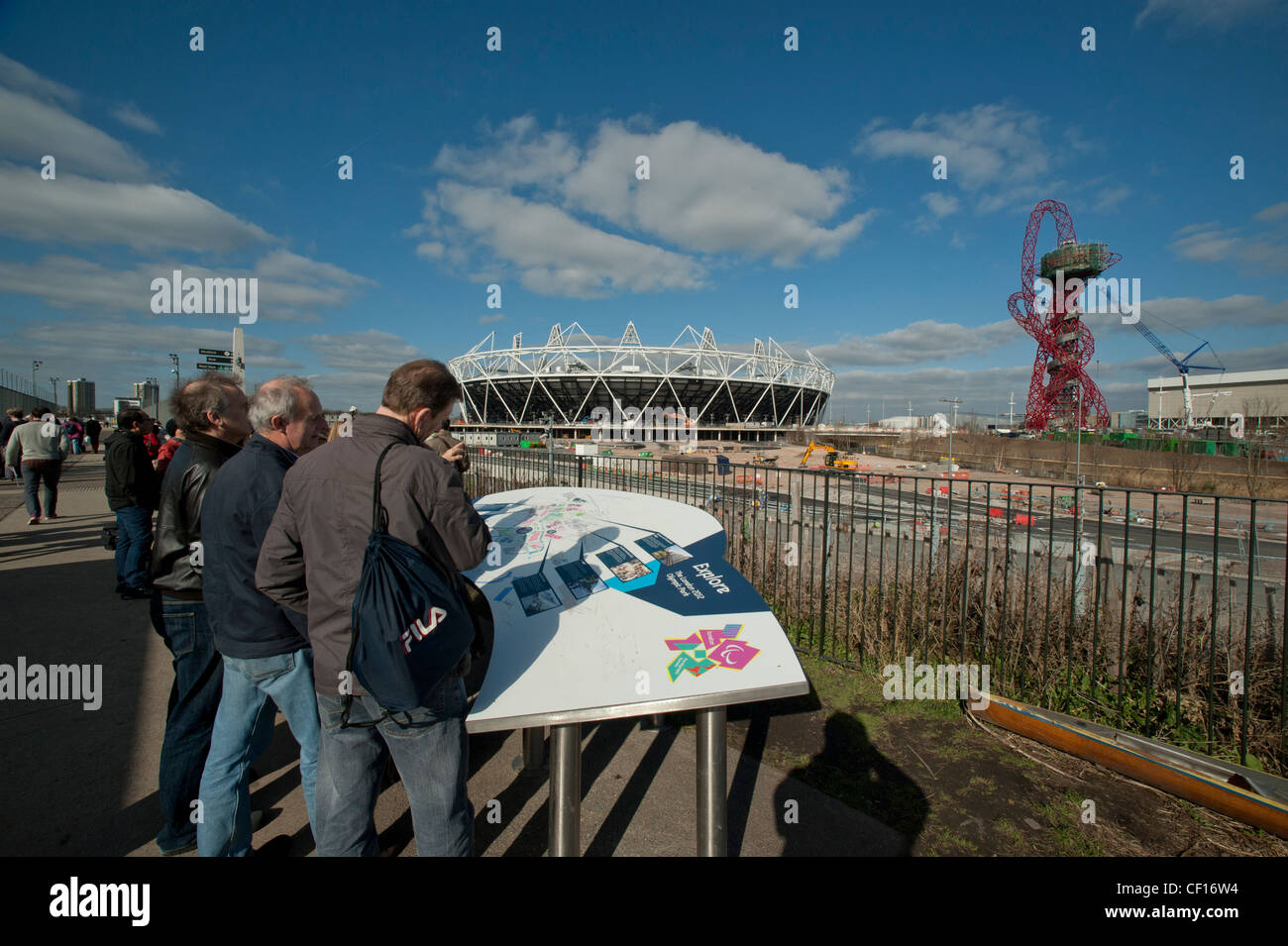 Le stade olympique de Stratford en construction dans l'Est de Londres pour les Jeux Olympiques de 2012, Londres, Angleterre. 26 févr. 2012 Banque D'Images