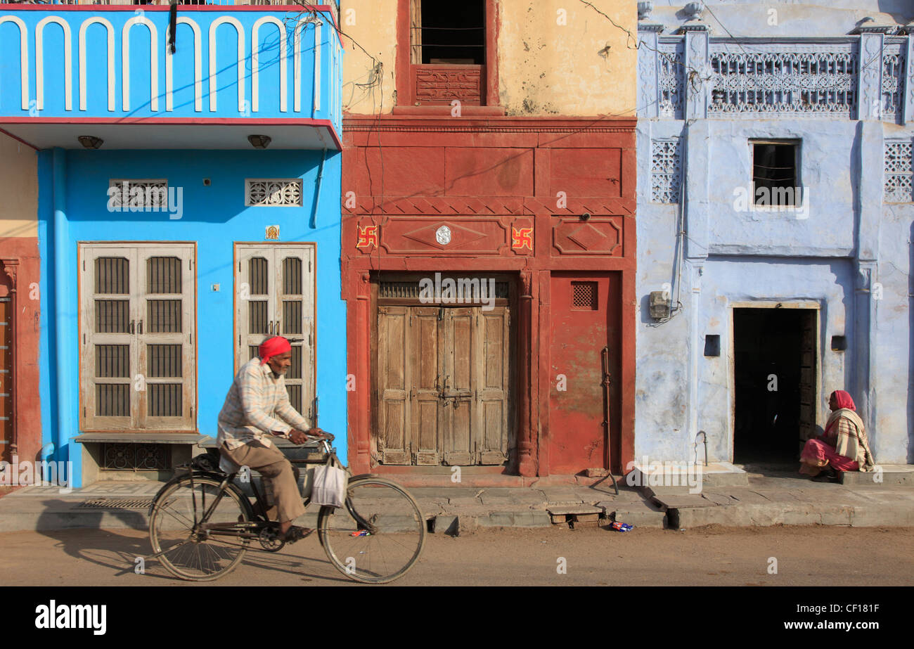 L'Inde, du Rajasthan, Bikaner, Vieille Ville, scène de rue, l'architecture traditionnelle, Banque D'Images