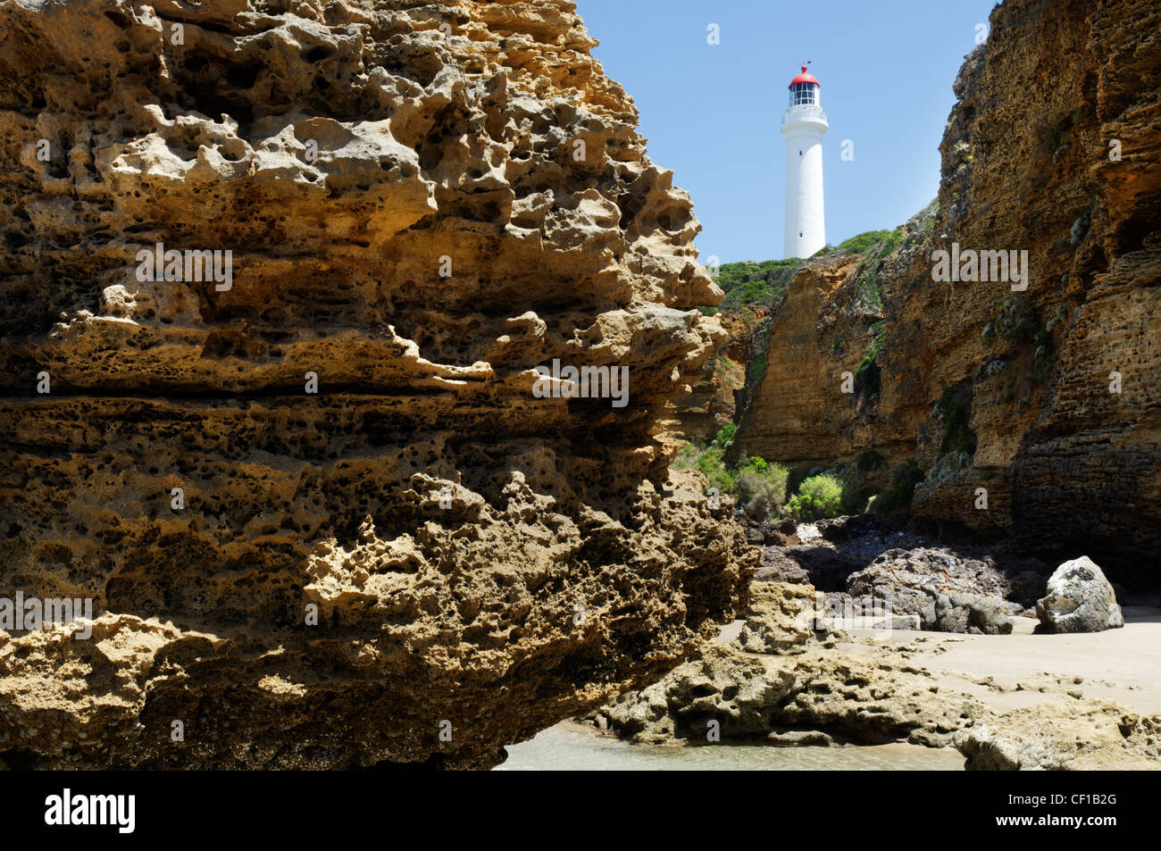 Split Point Lighthouse et Plage De Sable Gully, Airey's Inlet, Great Ocean Road, l'Australie Banque D'Images