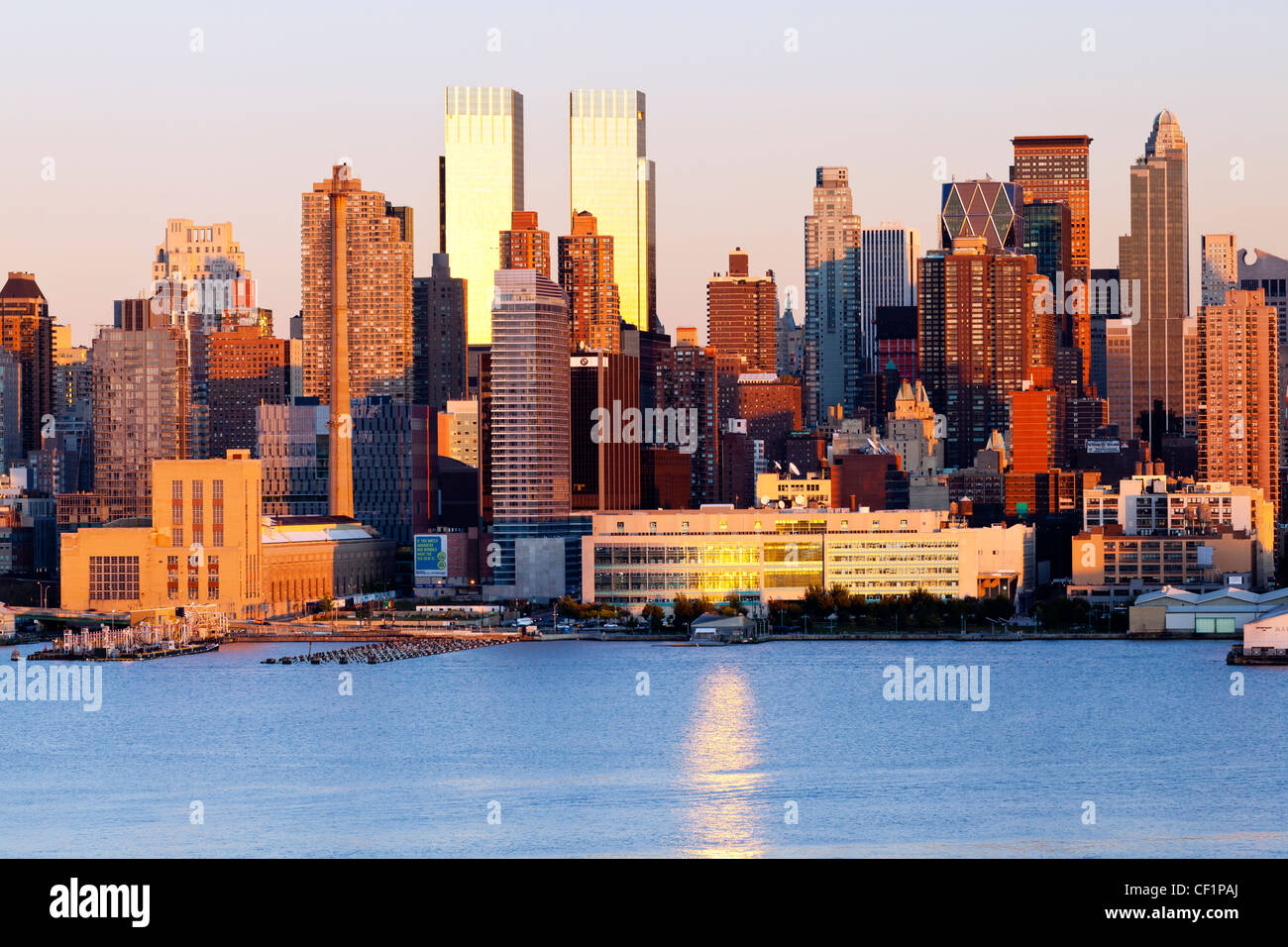 Manhattan, vue de Manhattan de l'autre côté de la rivière Hudson, New York, États-Unis d'Amérique Banque D'Images