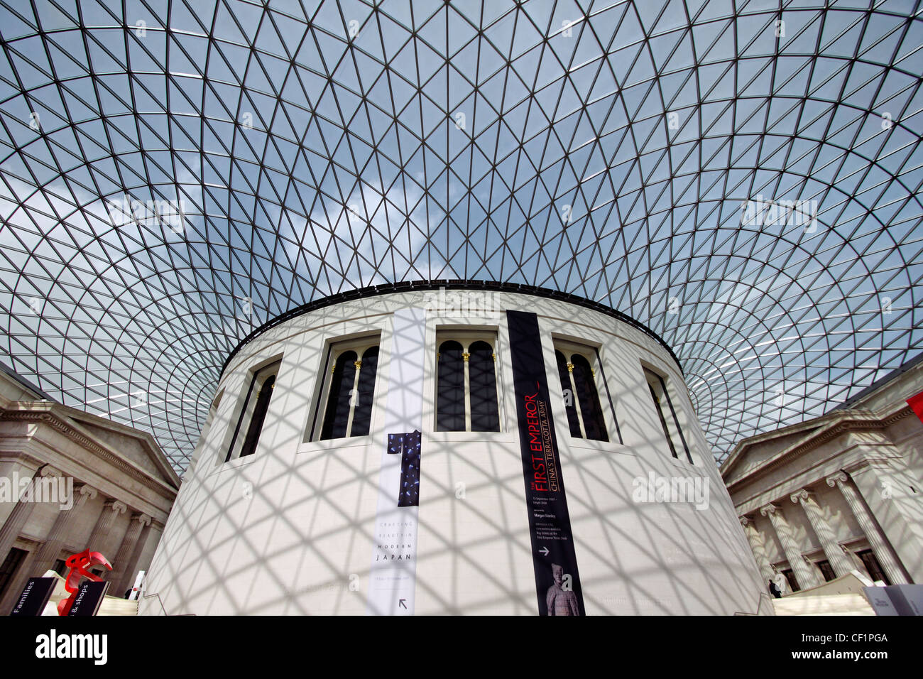 L'original British Museum salle de lecture dans le centre de la Queen Elizabeth II Great Court Banque D'Images