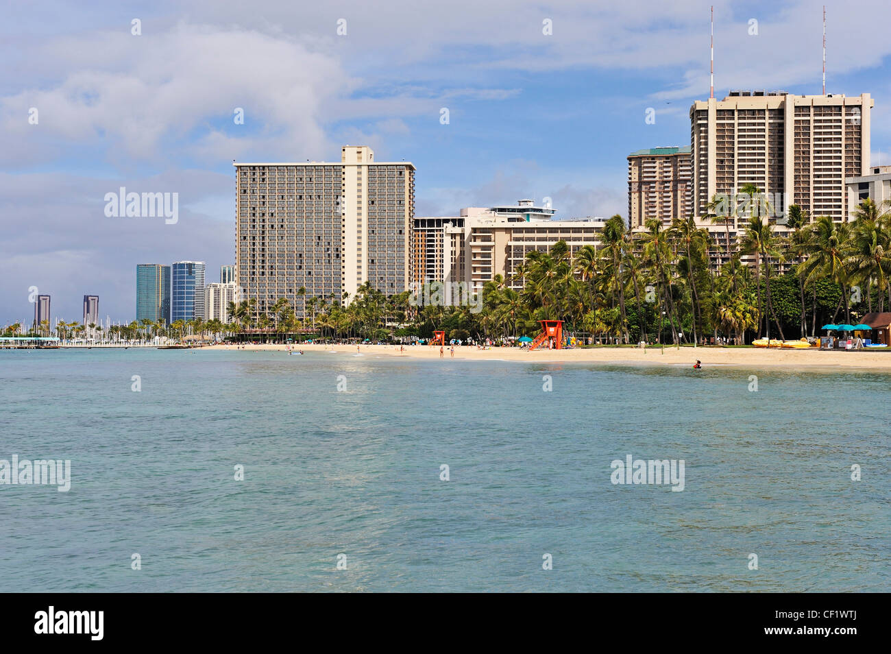 Waikiki beach front de mer, vue de l'océan, Honolulu, Oahu, Hawaii Islands, USA Banque D'Images