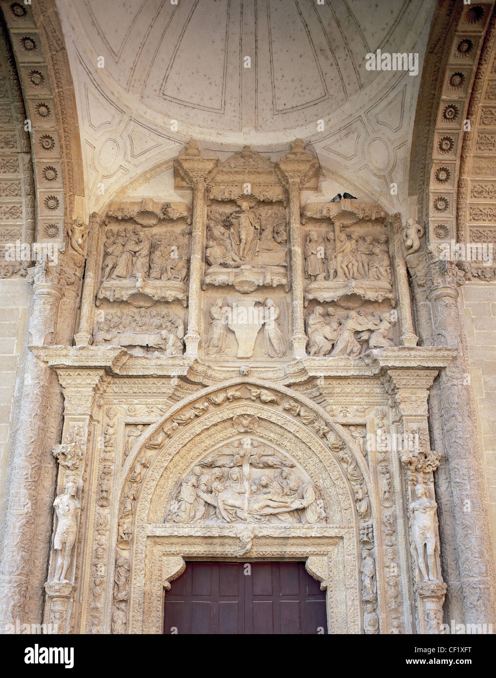 L'Espagne. La Rioja. Casalarreina. Monastère Notre Dame de la miséricorde. 16e siècle. Ordre des Dominicains. L'église. Porche plateresque. Banque D'Images