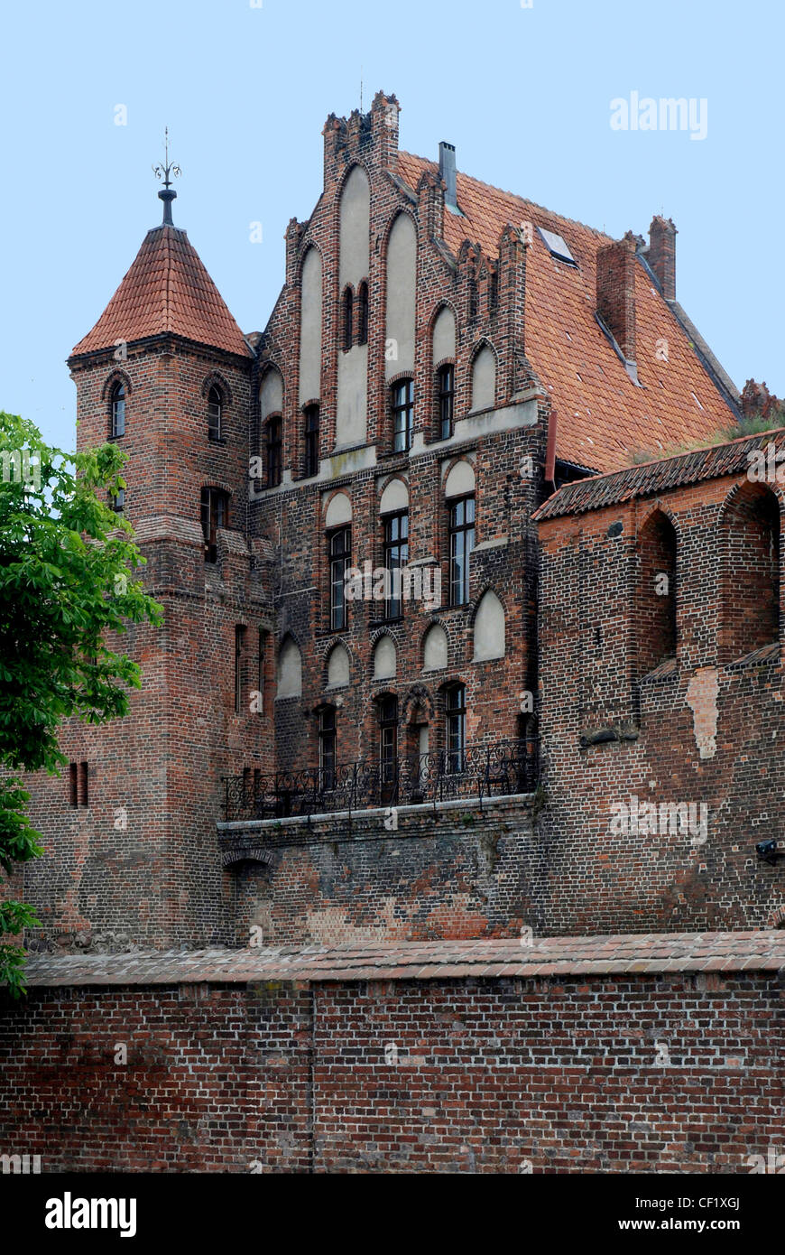 Regardez au bastion les remparts de la vieille ville dans le cadre de la fortification de la ville de Torun. Banque D'Images
