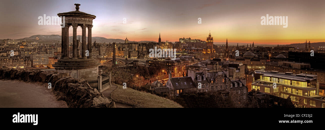 Carlton Calton Hill Panorama au crépuscule en sépia @HotpixUK Banque D'Images