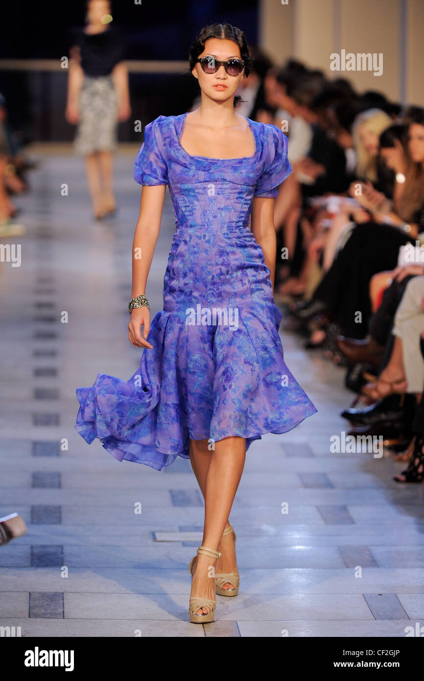 Zac Posen New York pour WearSpringSummer 2012 Banque D'Images