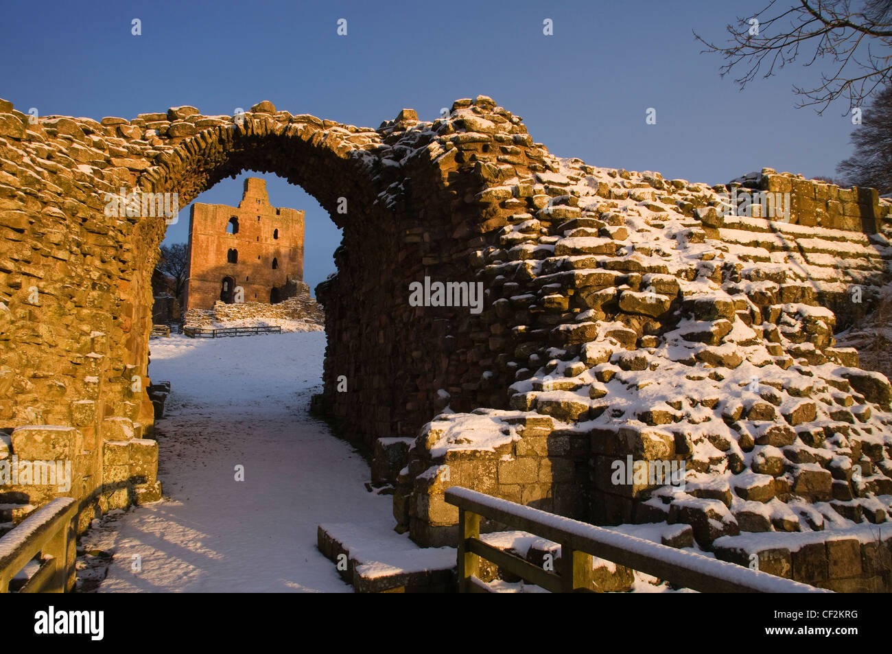 Norham Castle, l'un des plus importants châteaux de la frontière a été construit en 1121 par les évêques de Durham. Une longue et turbulente Banque D'Images
