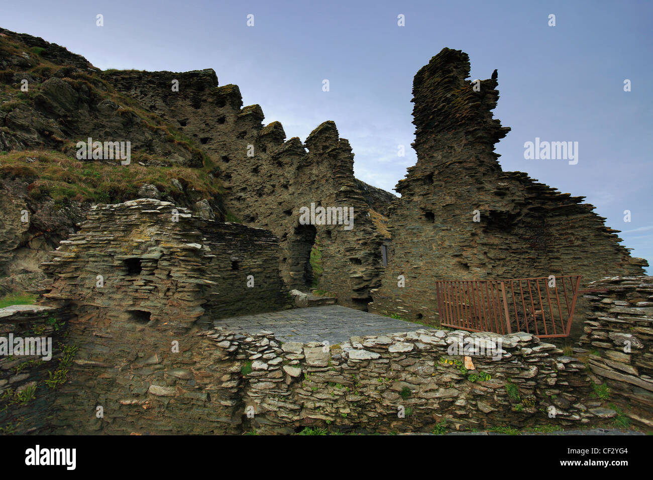 Ruines du château de Tintagel, Tintagel, ville du comté de Cornwall, England, UK Banque D'Images