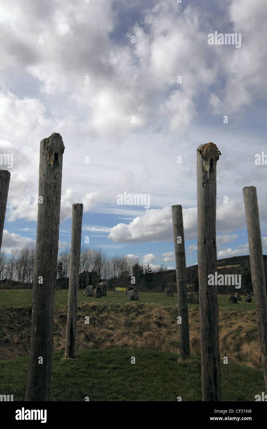 Une reconstitution d'une classe d'un henge du néolithique à l'Archaeolink Prehistory Park. Banque D'Images