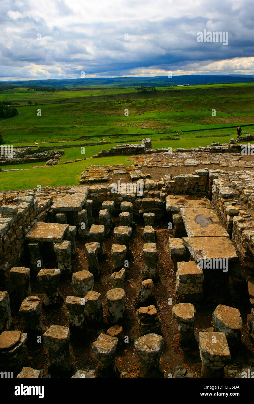 Les vestiges de la maison du commandant (prétoire) au Fort romain de Housesteads, fort romain le plus complet en Grande-Bretagne sur Adrien Banque D'Images