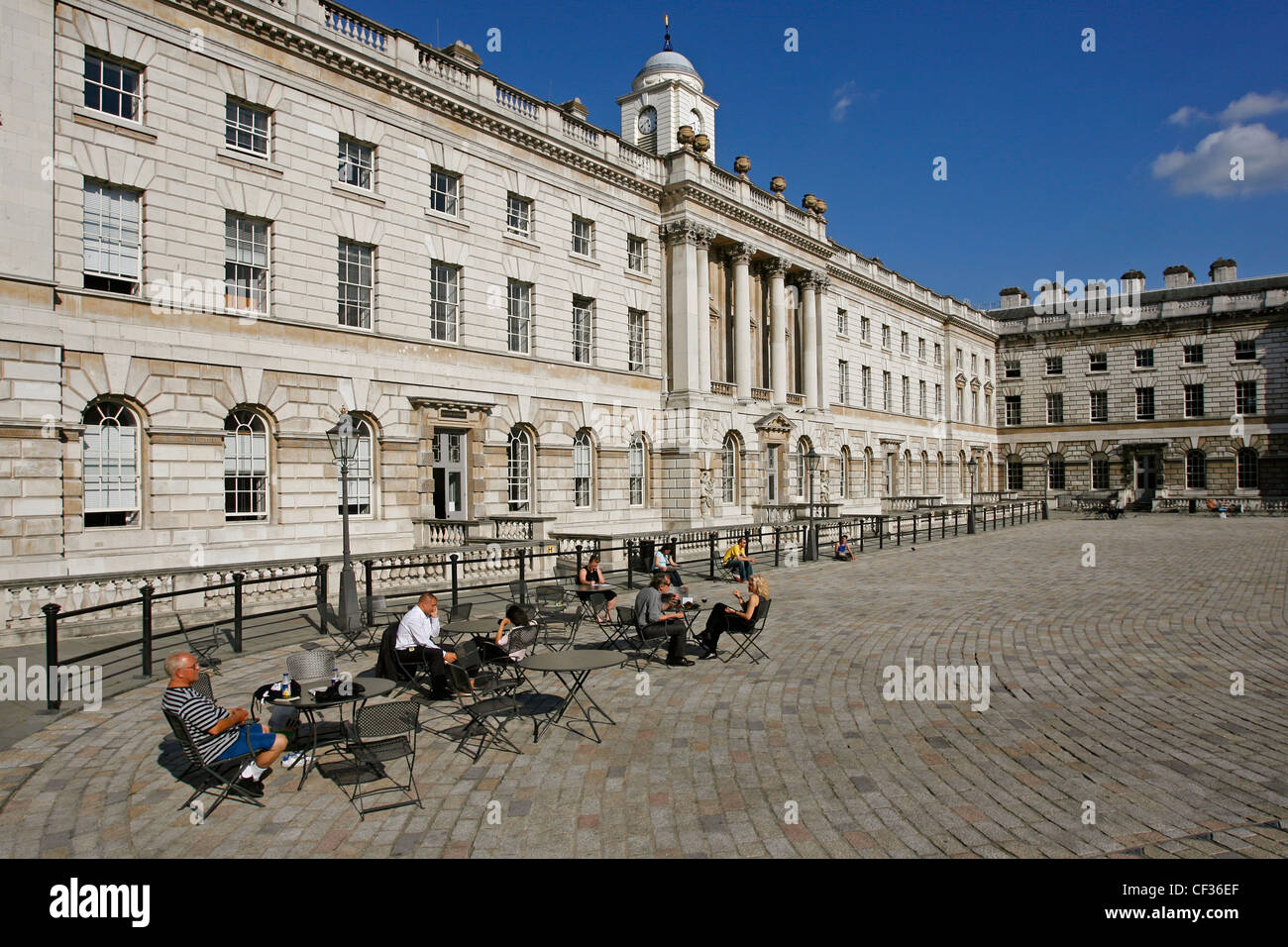 Une vue sur la cour à Somerset House à Londres. Banque D'Images