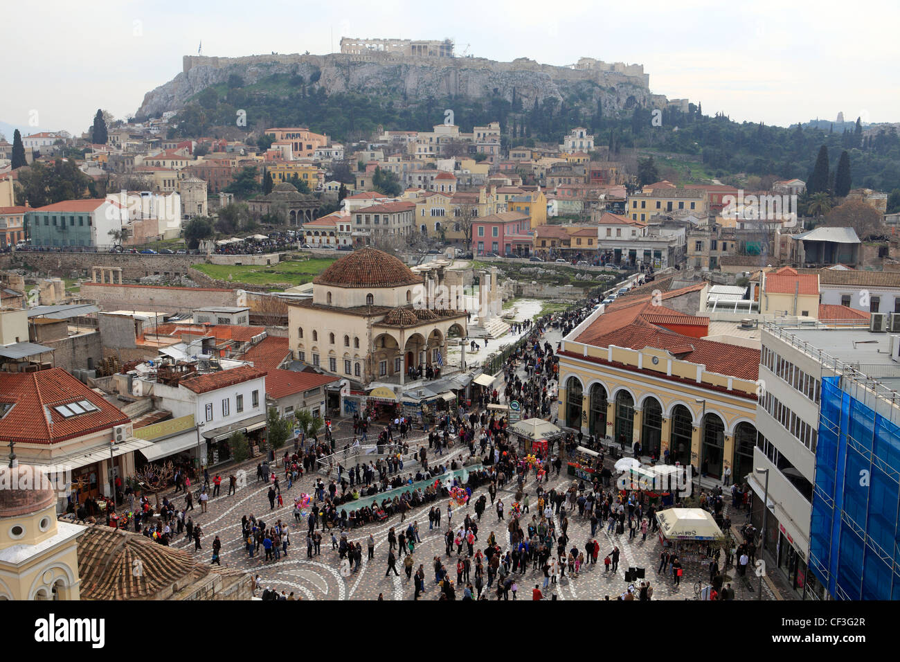 Europe Grèce Athènes une vue aérienne de la place Monastiraki et l'acropole Banque D'Images