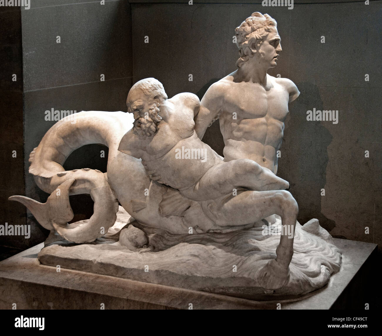 Statue d'un dieu grec portant un Centaure centaure marin portant un silène silene marin impériale romaine I - II siècle ap. Banque D'Images