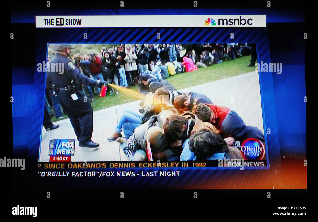 Segment sur les brutalités policières à l'Université de California-Davis sur MSNBC's le de montrer Banque D'Images