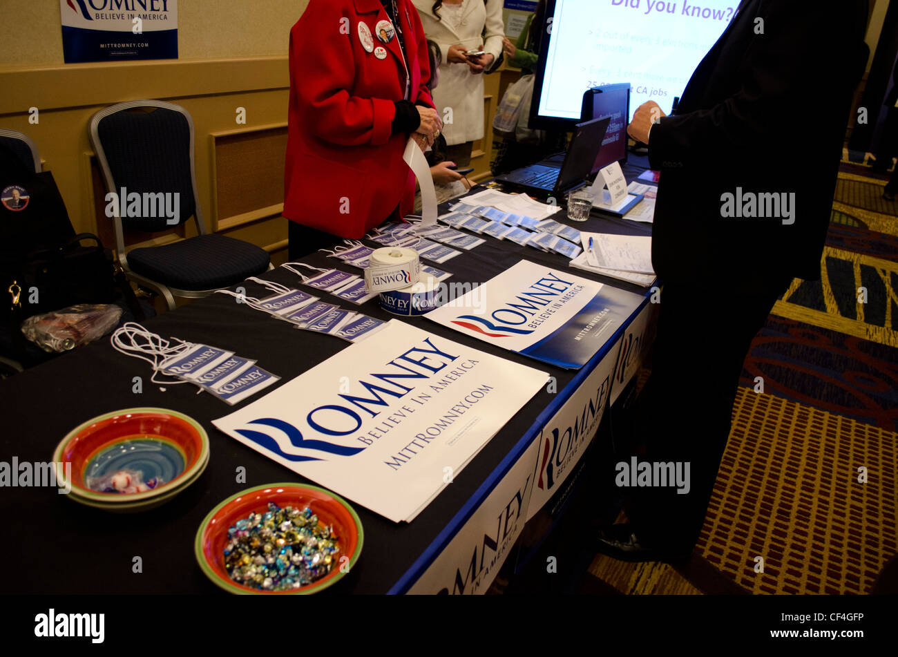 Table de Mitt Romney au California State convention GOP 25 Février, 2012. Banque D'Images