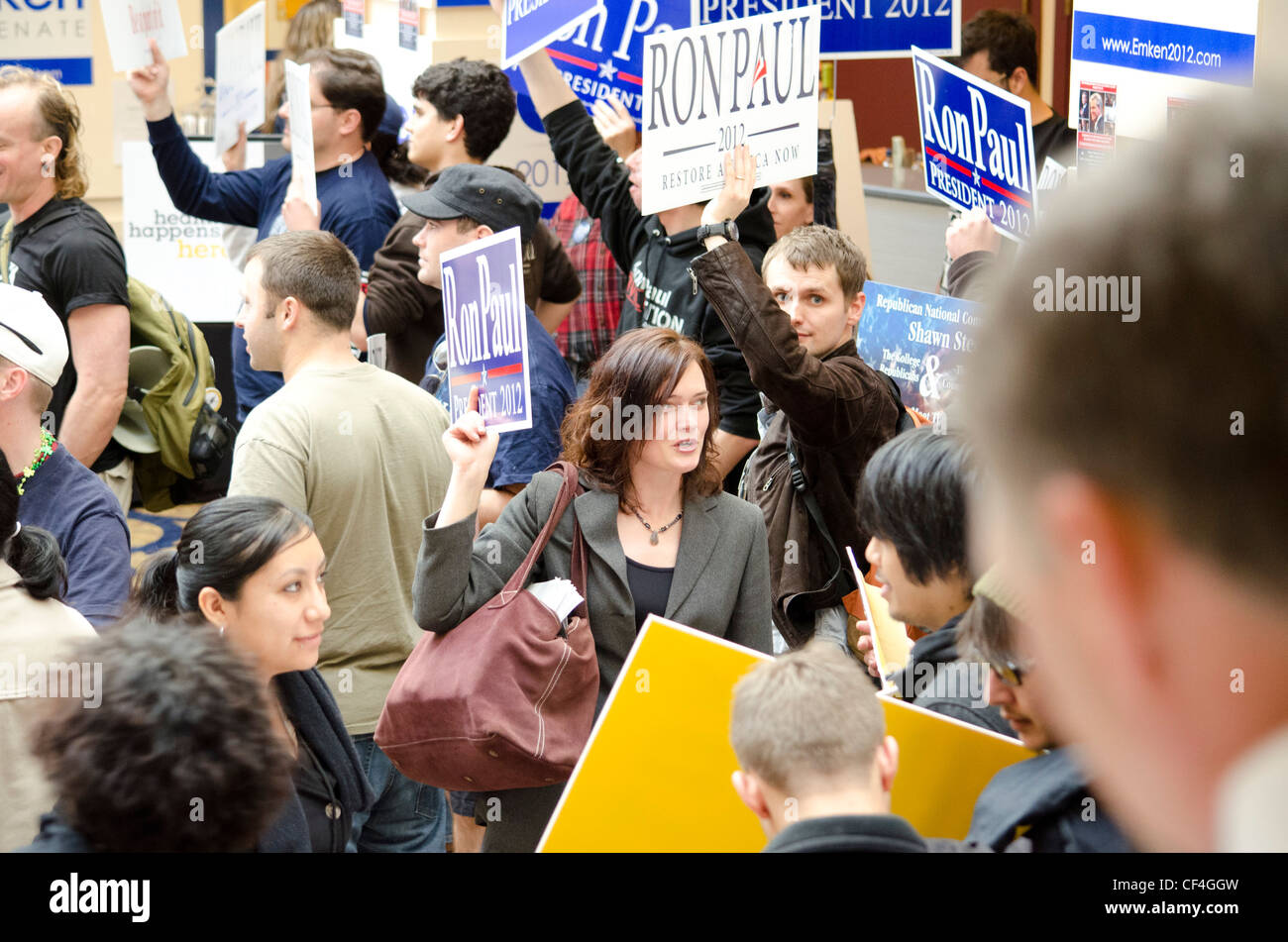Ron Paul partisans au California State convention 2/25/2012 GOP. Banque D'Images