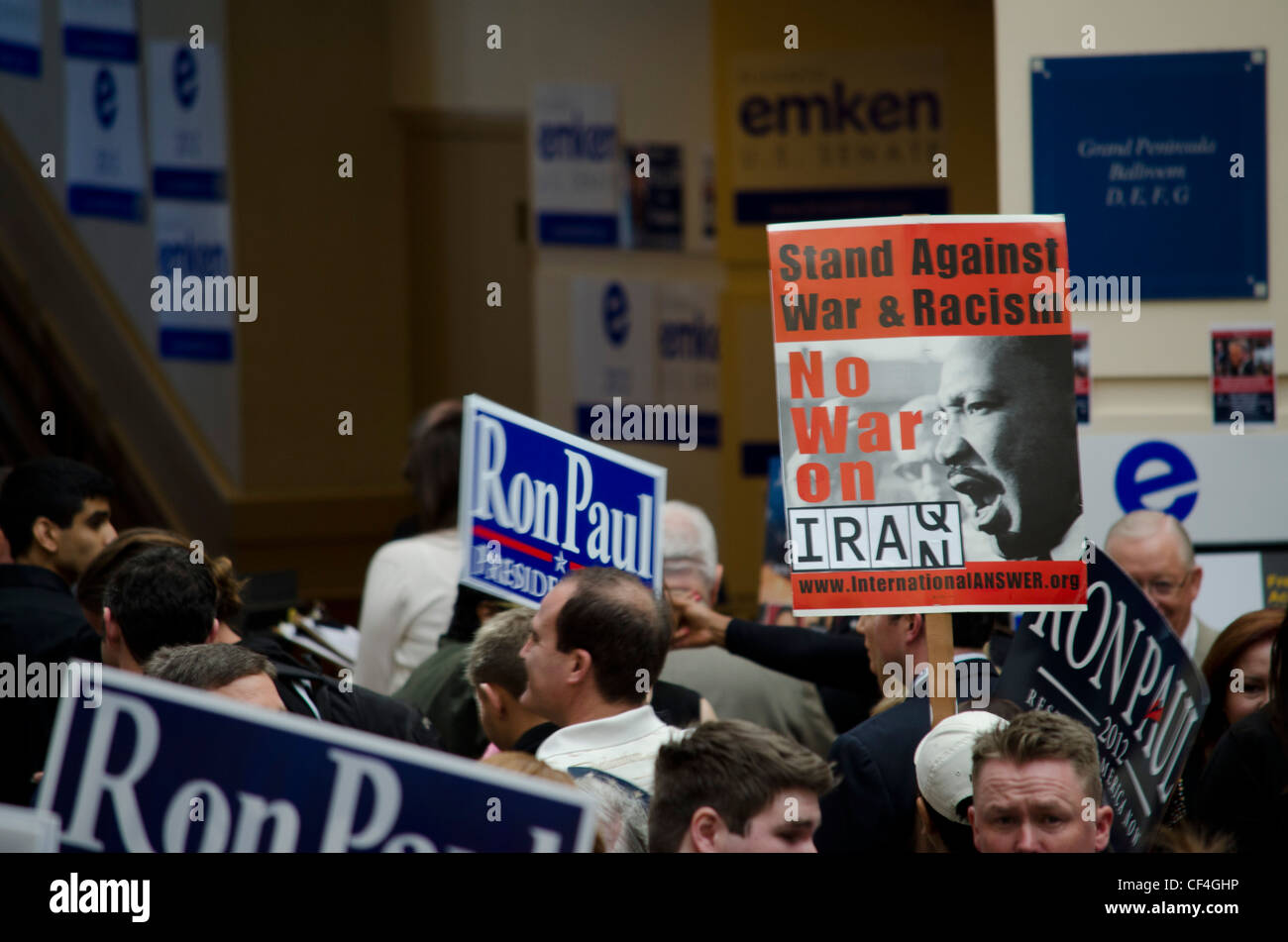 Ron Paul partisans au California State convention 2/25/2012 GOP. Banque D'Images